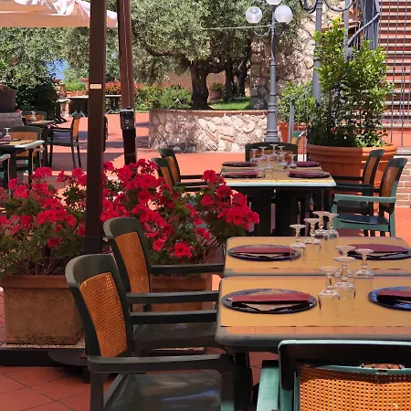Hotel Belsito Serrone