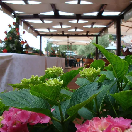 Hotel Belsito Serrone