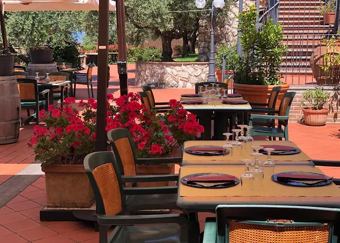 Hotel Belsito Serrone